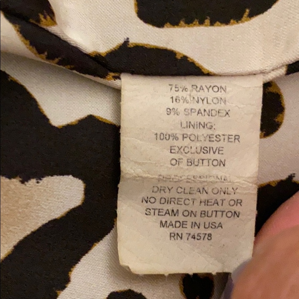 Cache Trench Coat - image 6